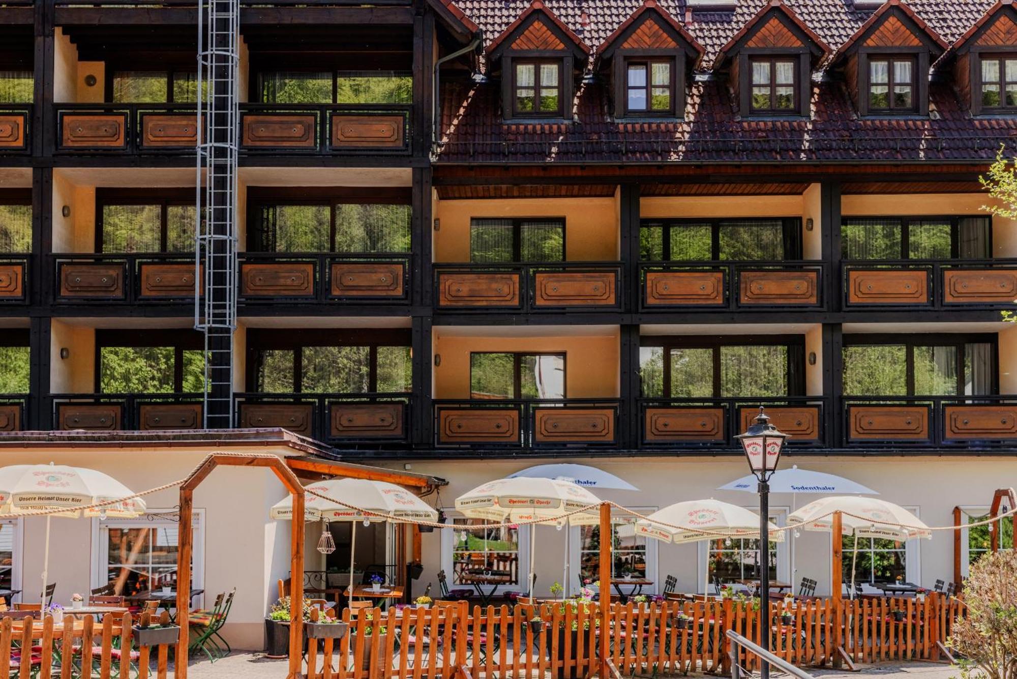 Landgasthof Zur Linde Heimbuchenthal 外观 照片