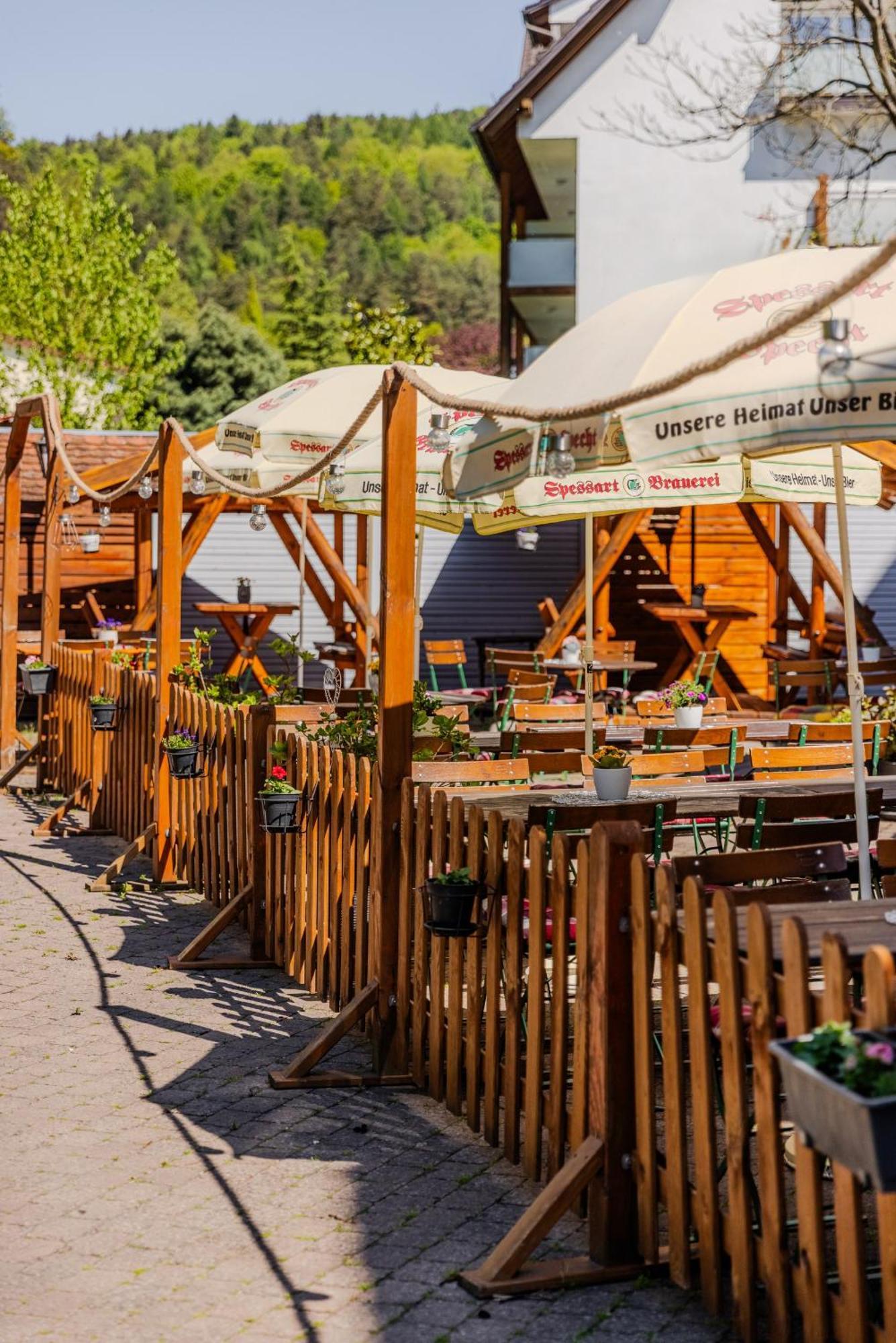 Landgasthof Zur Linde Heimbuchenthal 外观 照片