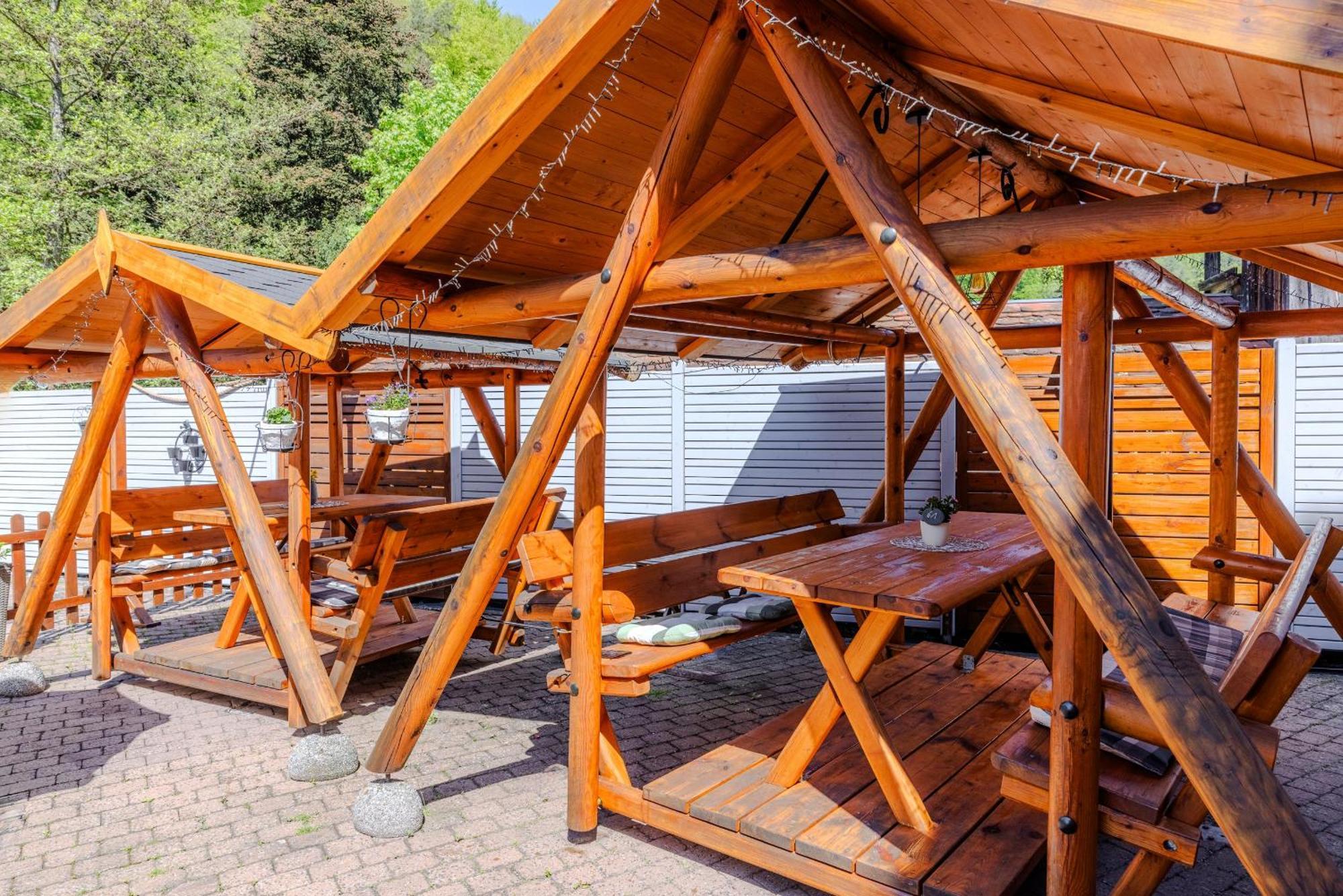 Landgasthof Zur Linde Heimbuchenthal 外观 照片