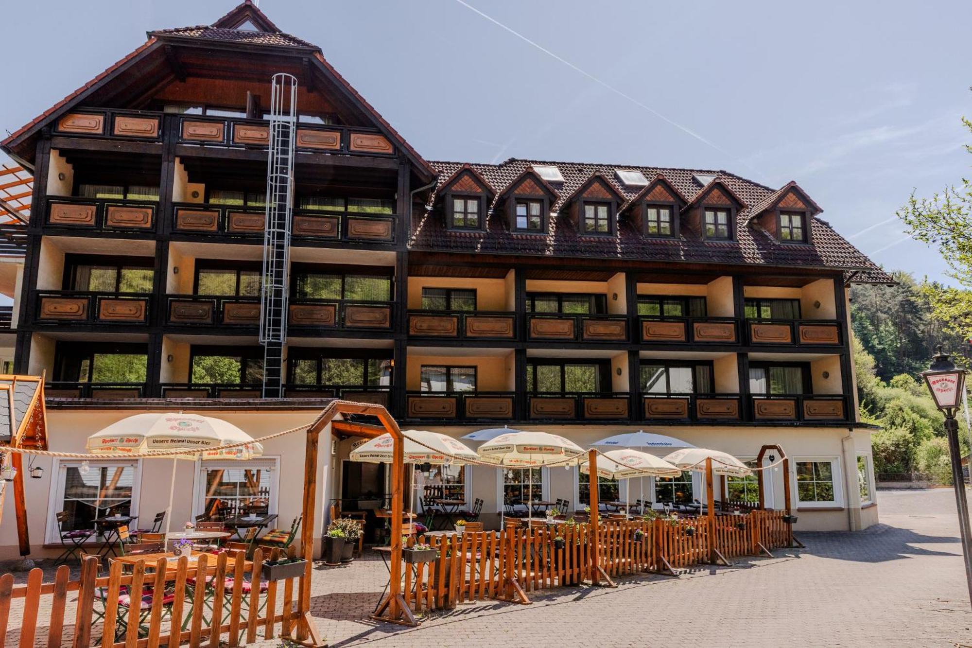 Landgasthof Zur Linde Heimbuchenthal 外观 照片