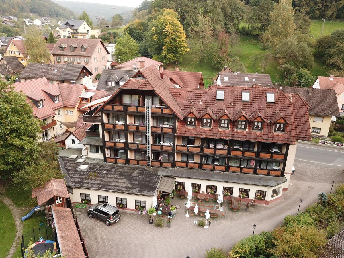 Landgasthof Zur Linde Heimbuchenthal 外观 照片